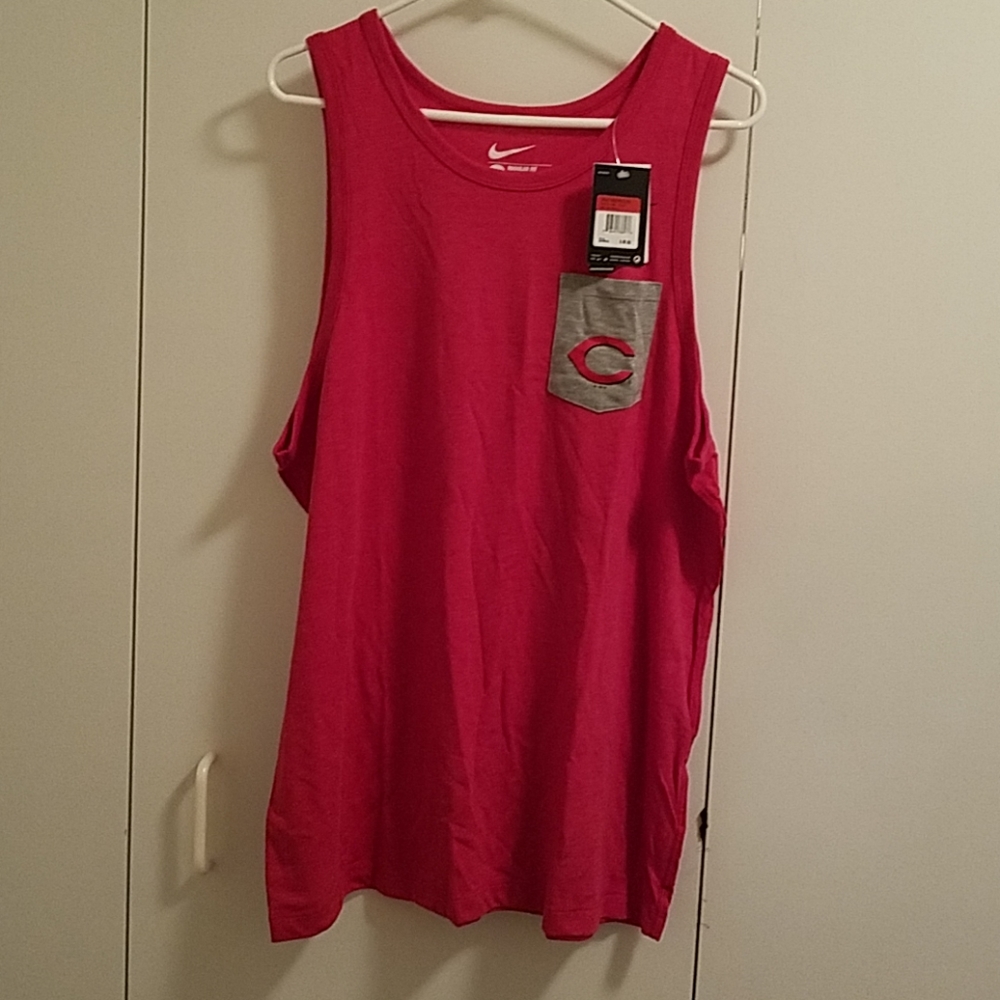 NWT Nike MLB Cincinnati Reds tank